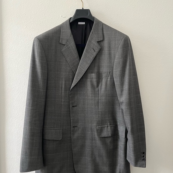 Brioni millennium Men's Gray Windowpane Blazer - Classic Tailoring